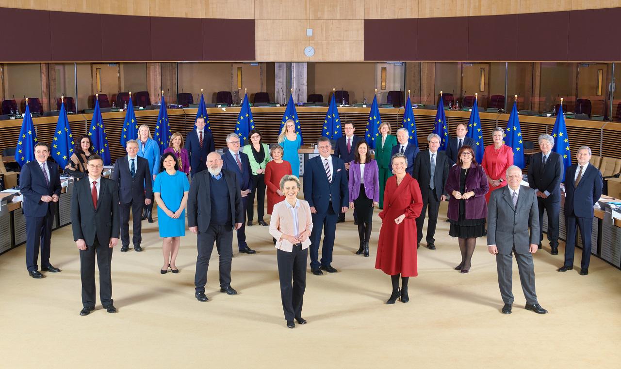 Članovi Evropski komisije od 2021. (Foto: Official website of the European Union)