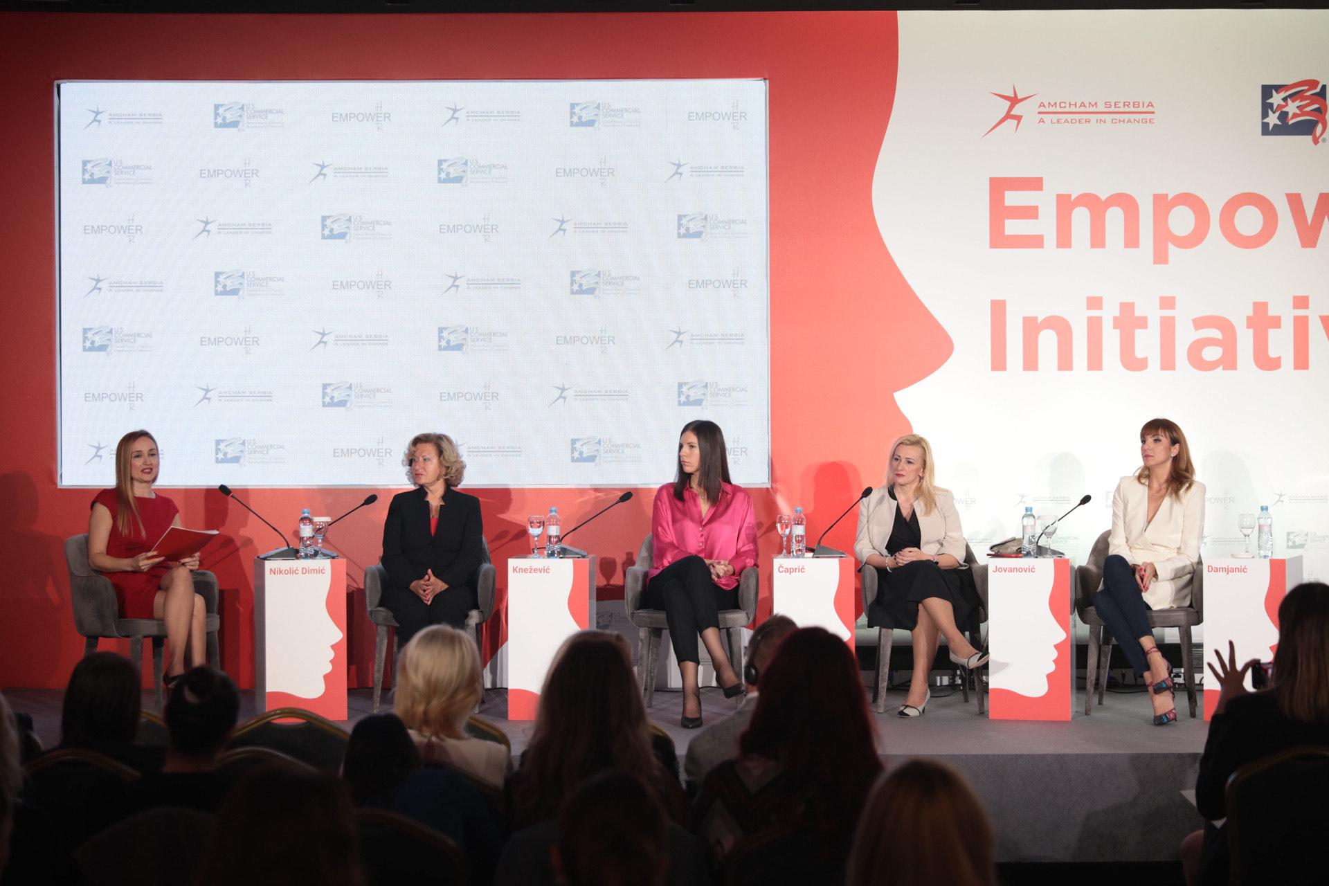 Učesnice panel diskusije koja je održana 12. oktobra u Beogradu, povodom početka projekta Empower HER  