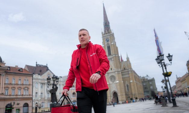 Pizza je obrok koji Srbi najčešće poručuju preko dostave