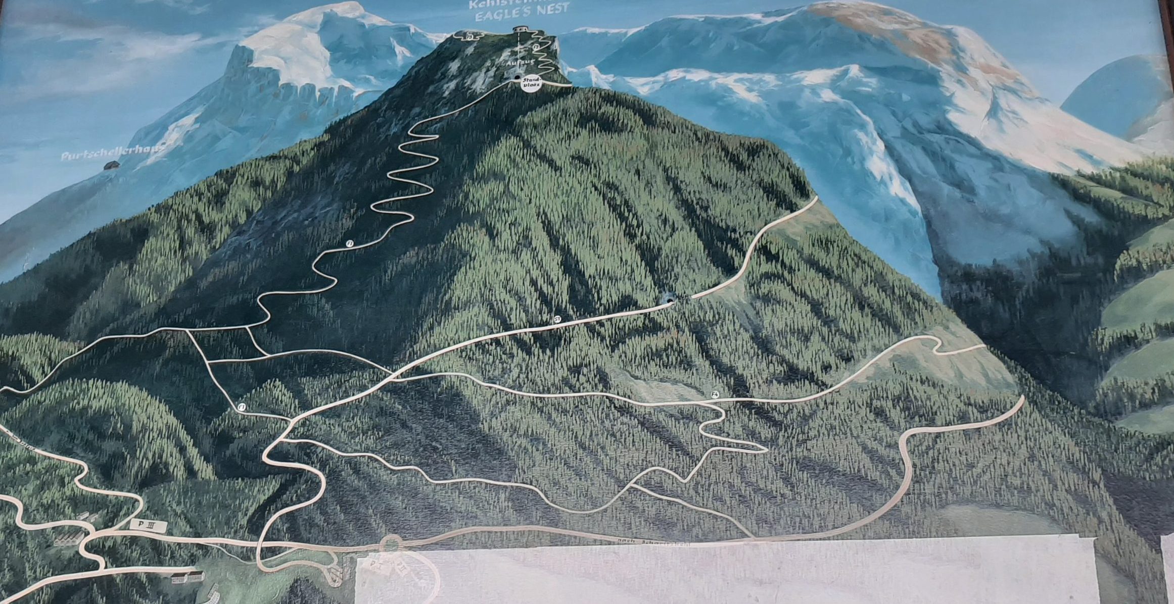 Geografska karta sa ucrtanim putevima koji vode na vrh Kelštajn, do Hitlerove vile