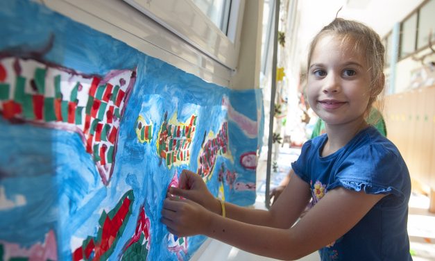 Banca Intesa i UNICEF pomažu najugroženiju decu Srbije putem donacija