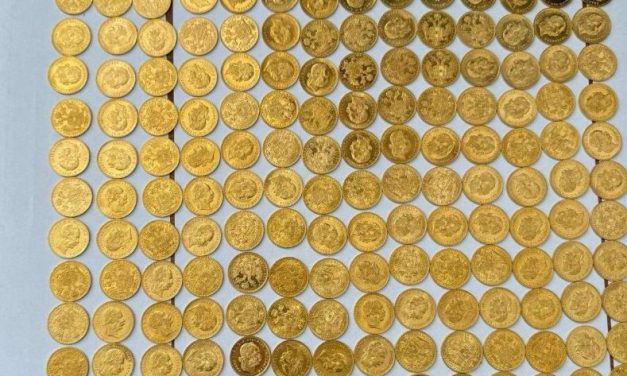 Na Horgošu carinici otkrili zlatni nakit i kolekciju luksuznih satova u vrednosti od 357.000 evra!