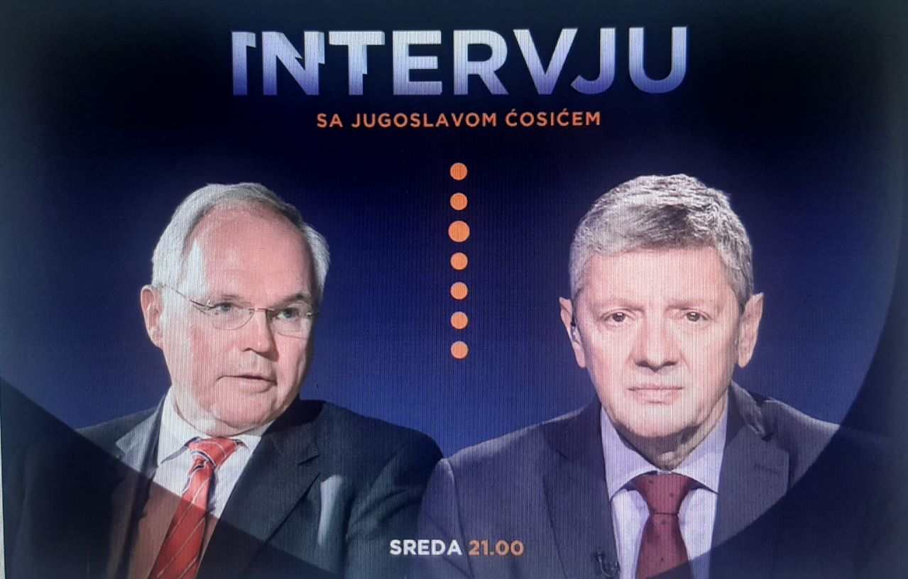 Najava intervjua Jugoslava Ćosića sa Kristoferom Hilom, koji je vođen 15. januara 2024 na TV Insajder