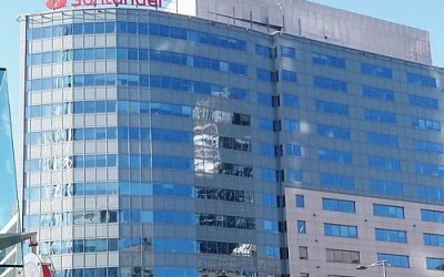 Erste Grupa za oko 7 milijardi evra kupila 49% poljske Banko Santander i 50% udela u Santander Tovarzistvo Fondu za investicije