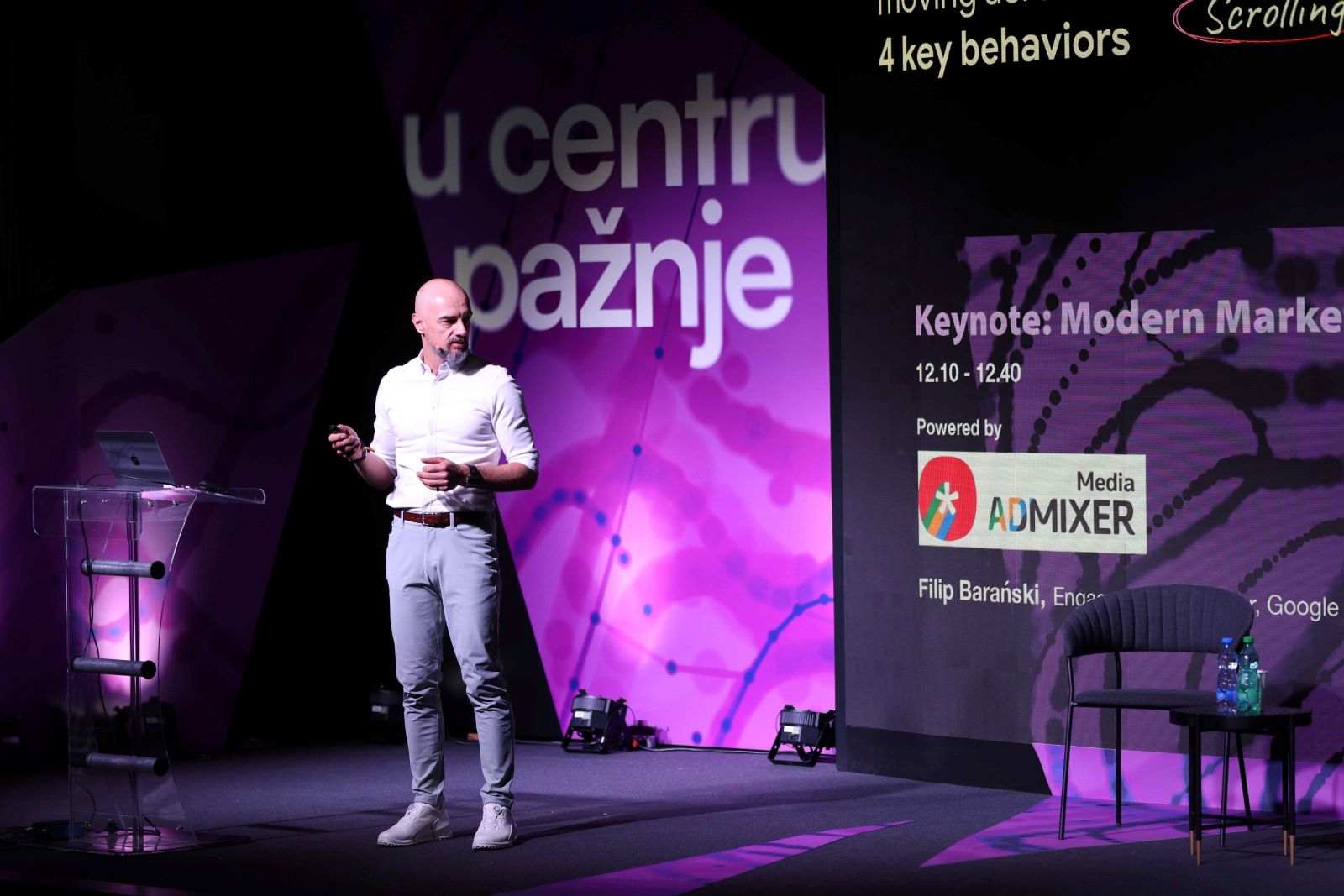 Filip Baranski iz Google-a održao je jedno od najočekivanijih predavanja dana kroz sesiju "Modern Marketing in AI Era"
