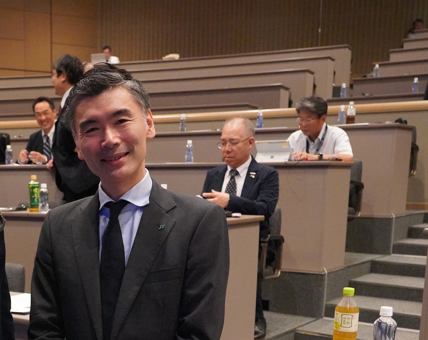 Takahiro Kumamoto, zamenik predsednika JTI na konferenciji u Osaki