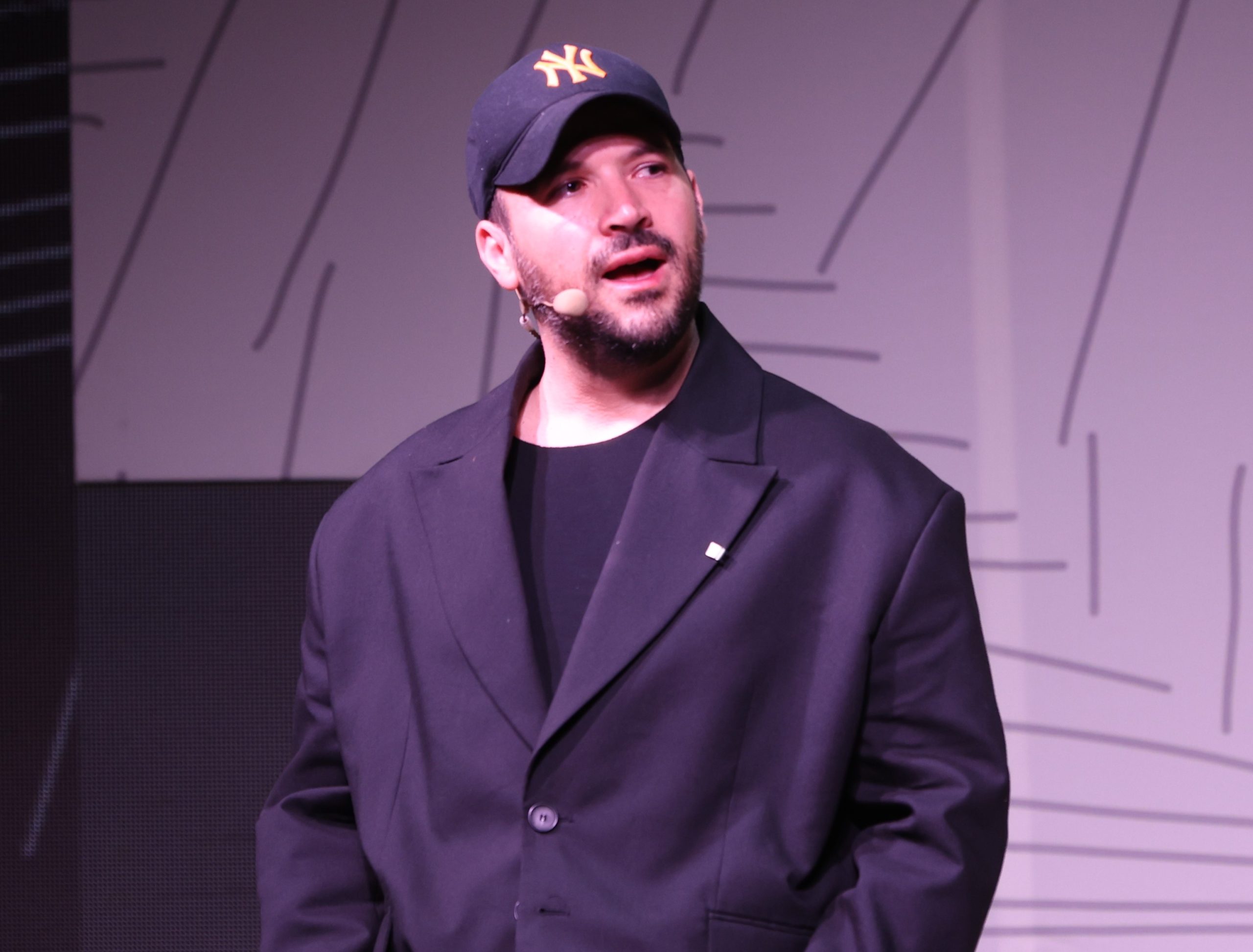 Stanislav Zakić, art direktor magazina Vogue Adia na Letnjem Vivaldi forumu 12. juna na Mokroj Gori (Foto: Nikić, Mokrogorska)
