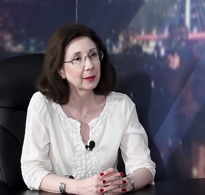 Prof. Dragana Mitrović: Trampov "carinski rat" će se završiti pristajanjem svih osim Kine (Rusija je izuzeta, navodno jer je pod sankcijama). Ostali će pristati na traženo i dobiti oprost, u manjoj ili većoj meri (Foto: Screenshot, privatna arhiva)