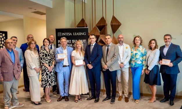 Intesa Leasing za godinu dana realizovala preko 1.000 digitalno potpisanih ugovora