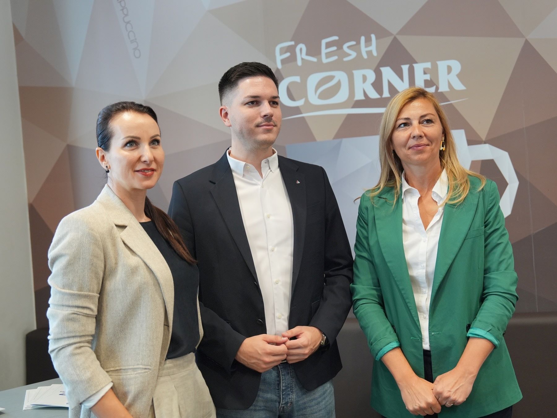 Sanja Švonja, MOL Srbija, Miloš Milekić ABS i Marijana Jovanović, sertifikovani trener