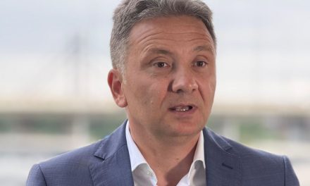  Oko 3 milijarde evra zarađeno od izvoza IKT usluga za osam meseci ove godine