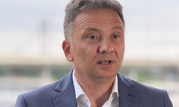  Oko 3 milijarde evra zarađeno od izvoza IKT usluga za osam meseci ove godine
