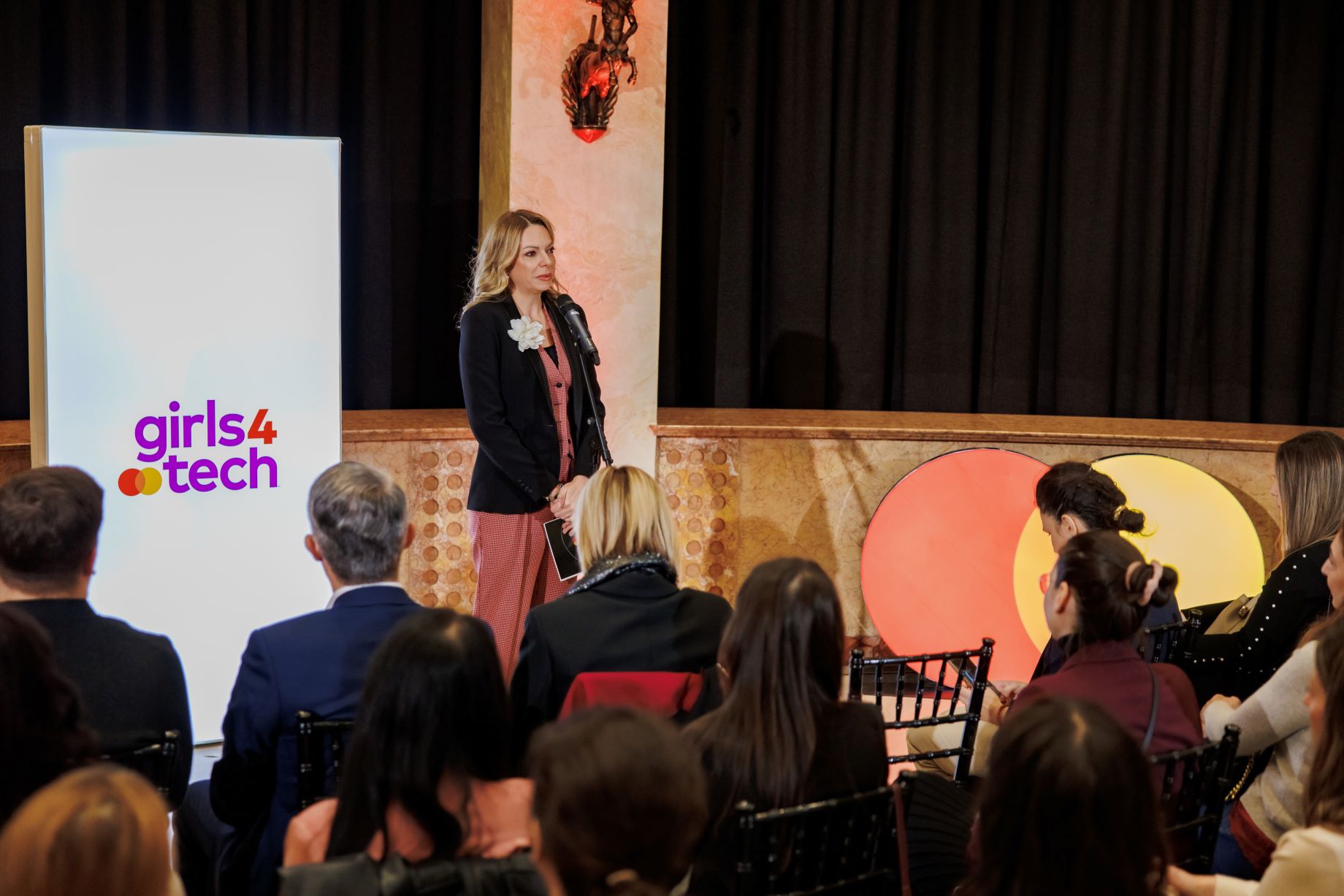 Jelena Sretenović, direktorka kompanije Mastercard za tržišta Srbije, Bosne i Hercegovine i Crne Gore