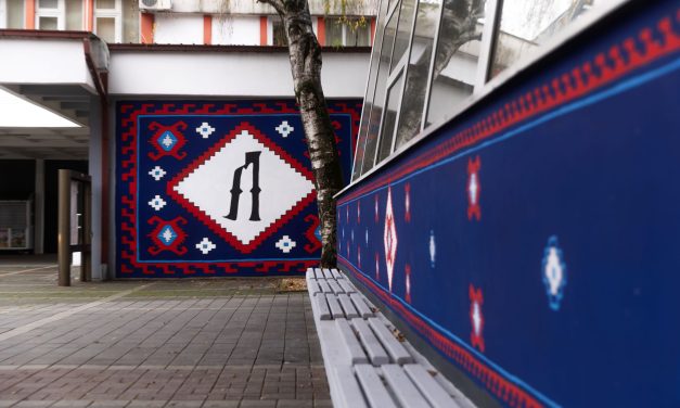 DVANAEST NASELJA U SRBIJI OD DANAS UKRAŠENO VREDNIM UMETNIČKIM GRAFEMAMA U OKVIRU PROJEKTA „ĆIRILICOM KROZ SRBIJU”