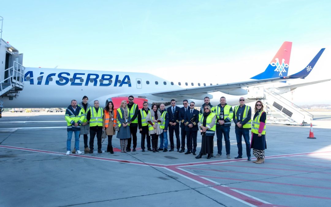 JOŠ JEDAN AVION U BOJAMA ER SRBIJE: STIGAO NOVI EMBRAER