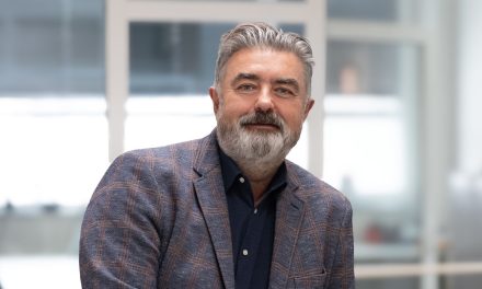 Vladan Atanasijević: Treba se prilagoditi životu koji će biti samo digitalni – stižu generacije kojima je nepoznat analogni svet