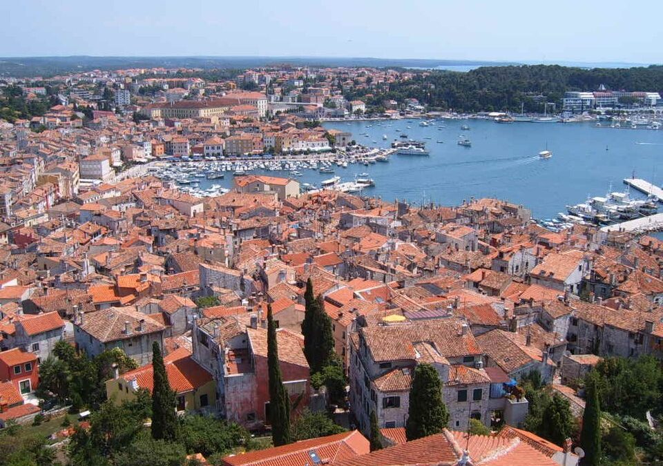 Za sezonu na Jadranu potrebno oko 95.000 radnika: konobari i kuvari najtraženiji