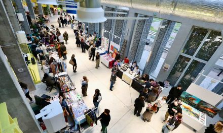 Više od 4.000 posetilaca na AfterLight Art Marketu u Ložionici – udruženi za podršku Zvečanskoj