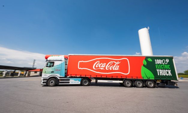 Prvi električni šleperi kompanije Coca-Cola HBC Srbija na najdužoj ruti u domaćem transportu