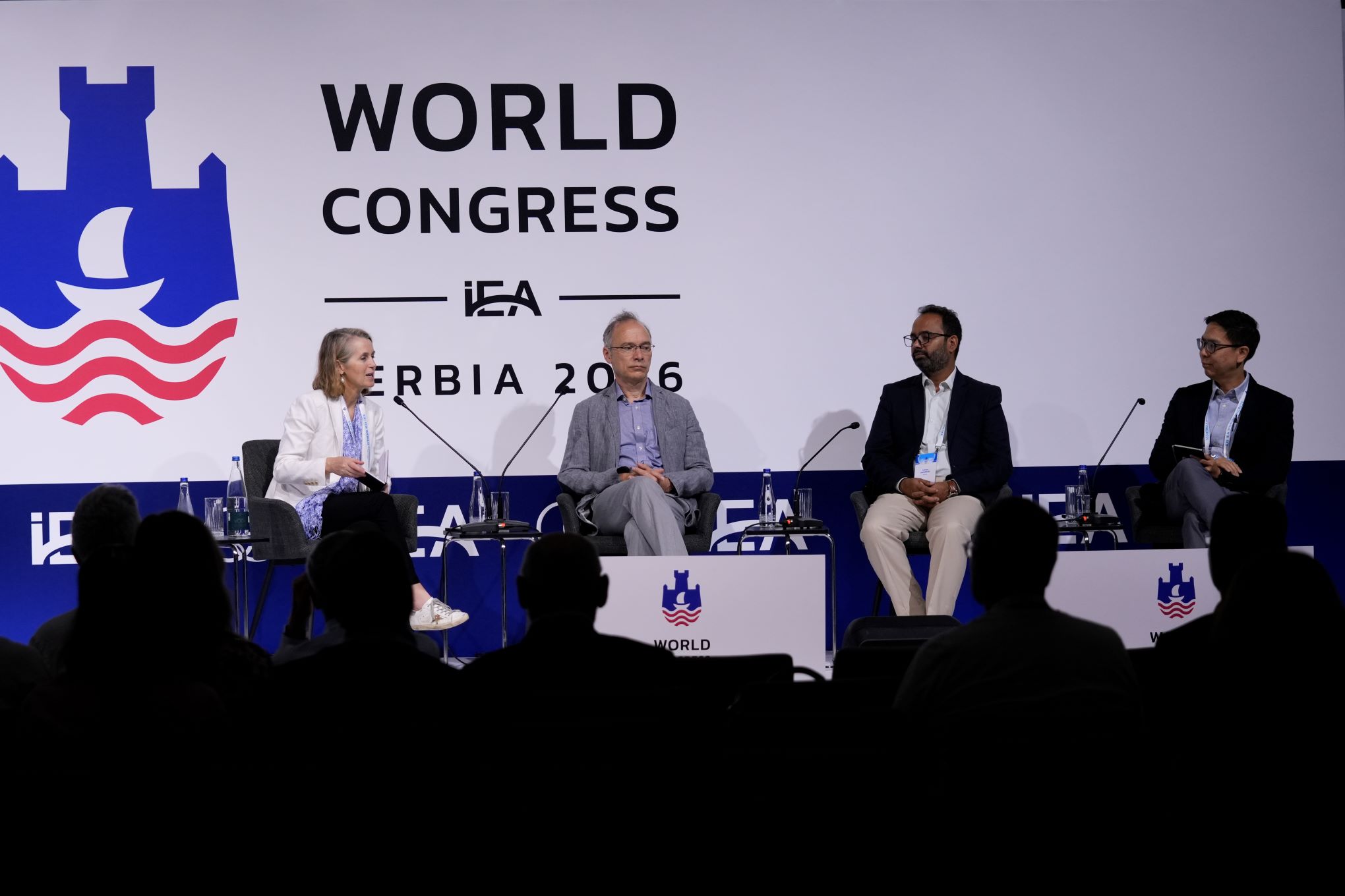 Panel o klimi završnog dana rada Svetskog ekonomskog kongresa: Ublažavanje klimatskih promena za mnoge zemlje u razvoju i dalje skupo i politički zahtevno