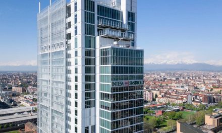Intesa Sanpaolo ostvarila rekordne rezultate u prvom polugodištu, povećala projekcije