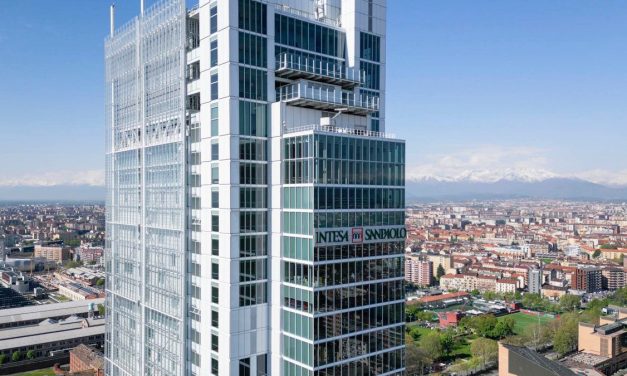 Intesa Sanpaolo ostvarila rekordne rezultate u prvom polugodištu, povećala projekcije