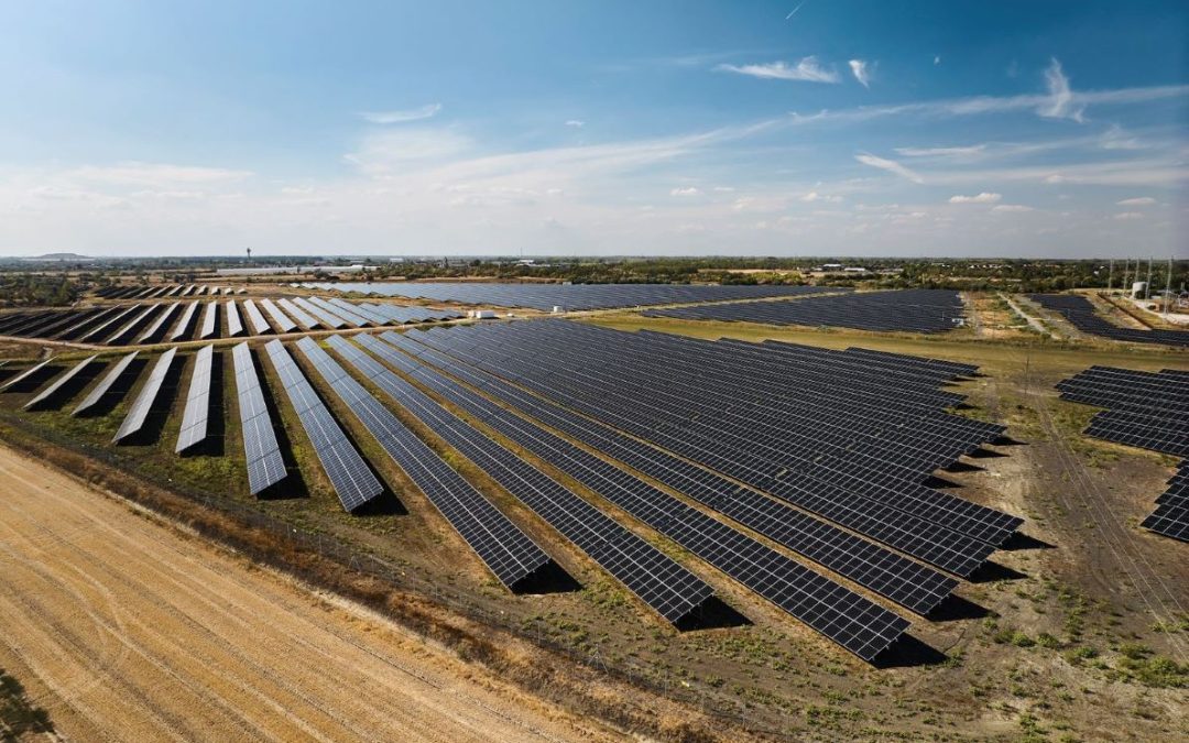MOL Group proširuje portfolio obnovljivih izvora energije novim solarnim parkom i postrojenjem za skladištenje energije u Mađarskoj