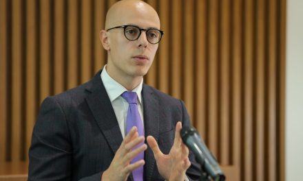 Dve trećine punoletnih građana Srbije štedi, ali tek svaki šesti investira